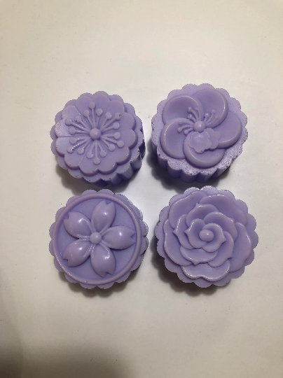 Flower Soap #1 of 4 (scalloped edge)