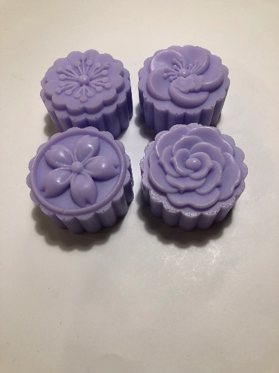 Flower Soap #1 of 4 (scalloped edge)